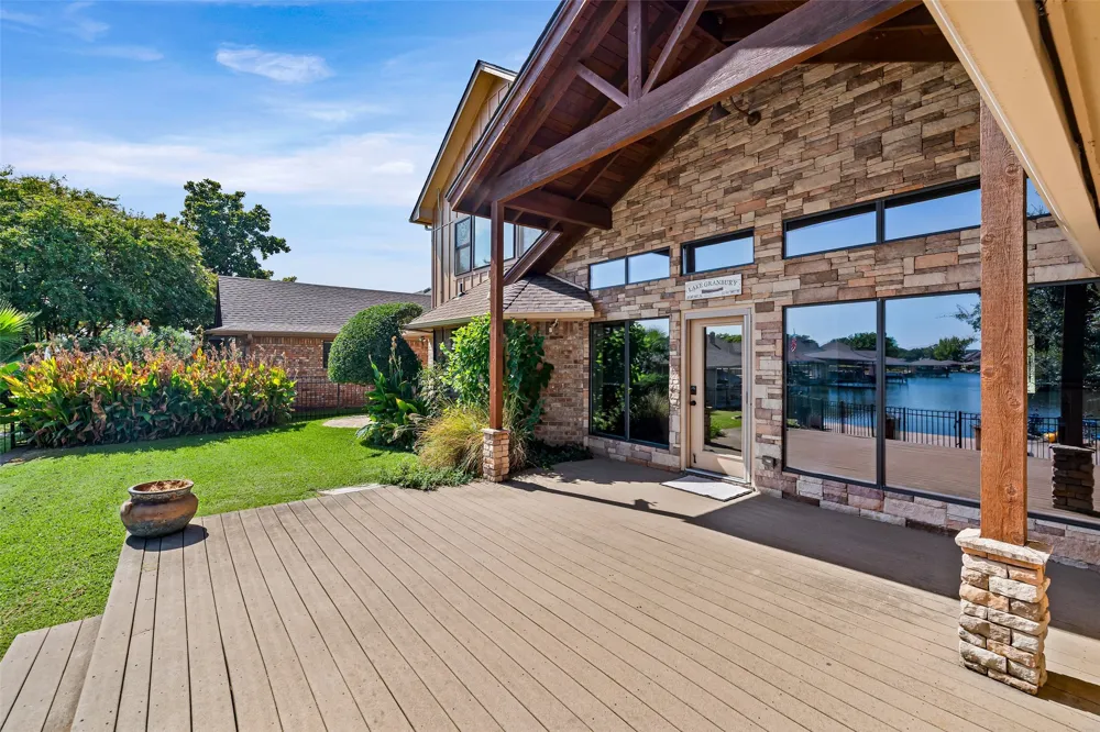 2325 River Road Granbury, TX 76048