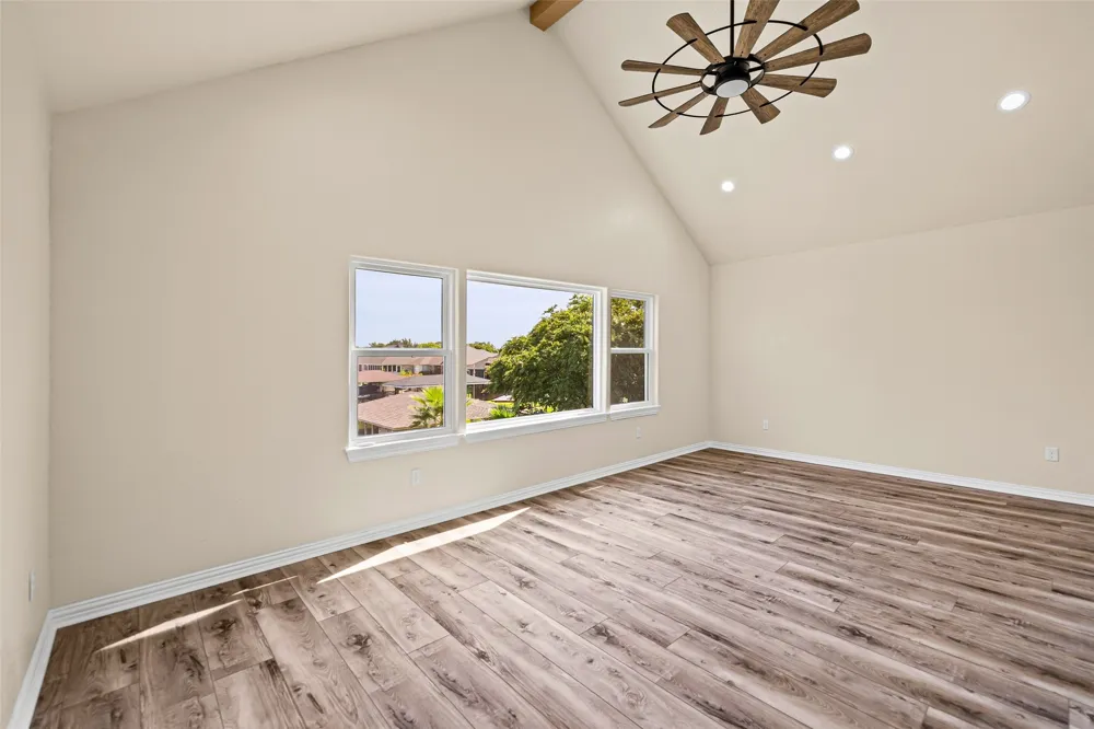 2325 River Road Granbury, TX 76048