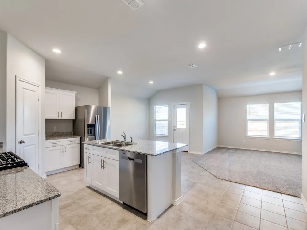548 Bronze Circle W Springtown, TX 76082
