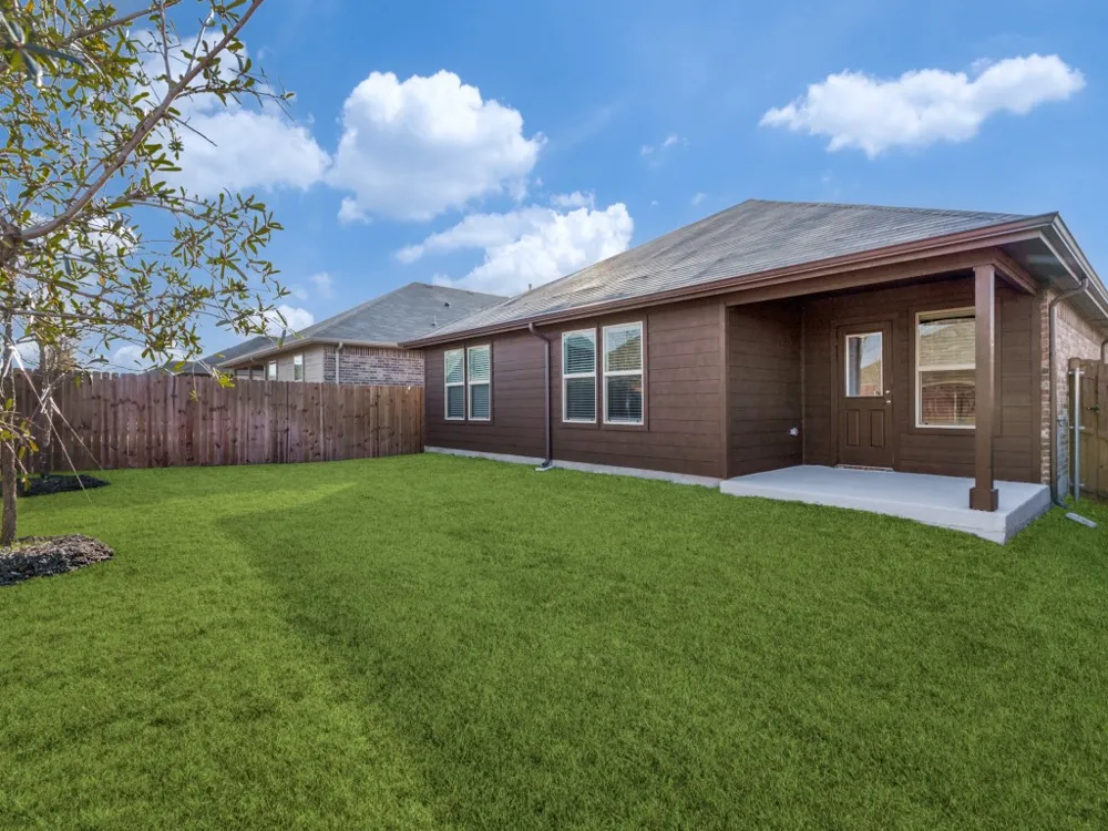 548 Bronze Circle W Springtown, TX 76082