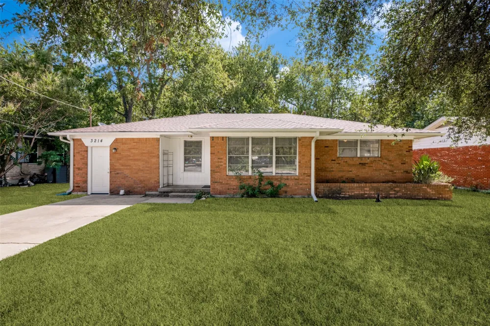 3214 Avon Street Denton, TX 76209