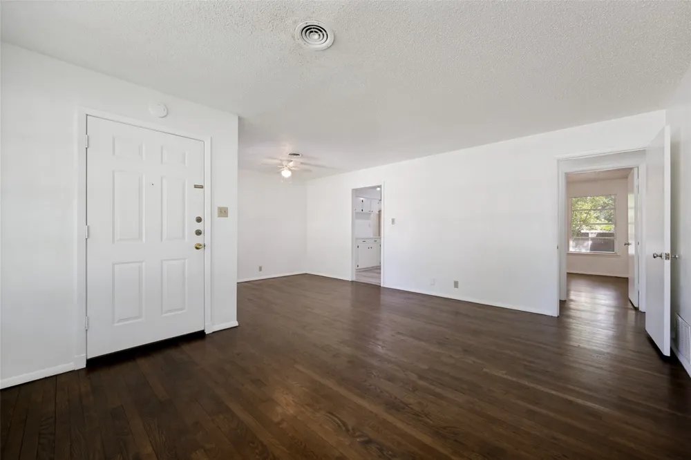 3214 Avon Street Denton, TX 76209