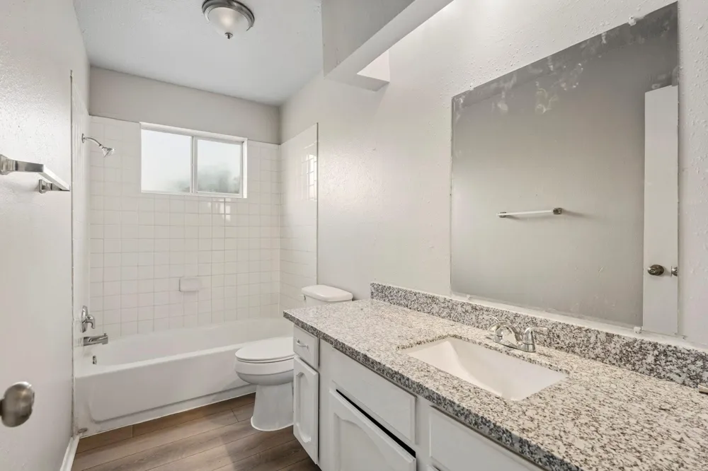 10107 Willmont Road La Porte, TX 77571