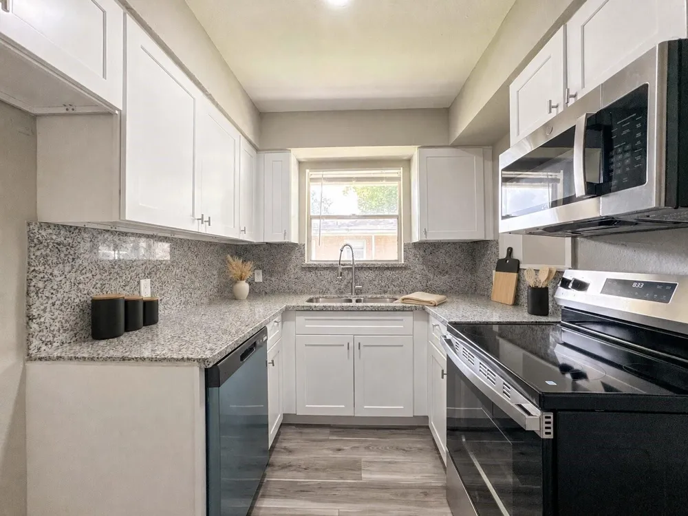 4537 Dakota Street #1 Dickinson, TX 77539