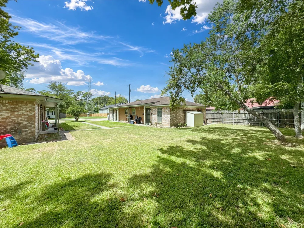 4537 Dakota Street #1 Dickinson, TX 77539