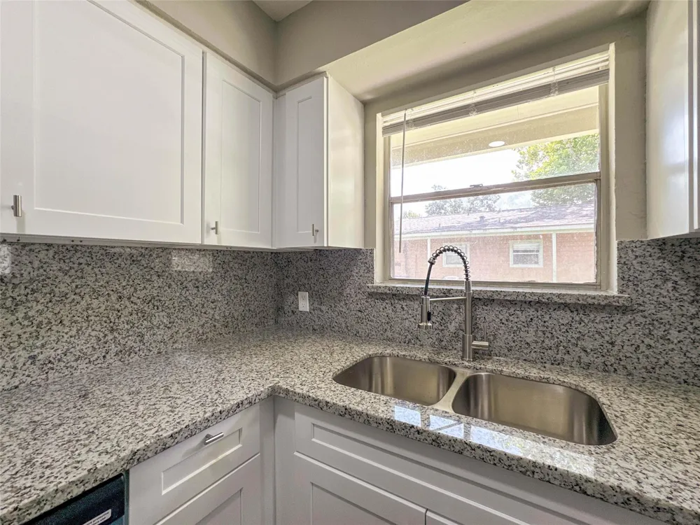 4537 Dakota Street #1 Dickinson, TX 77539