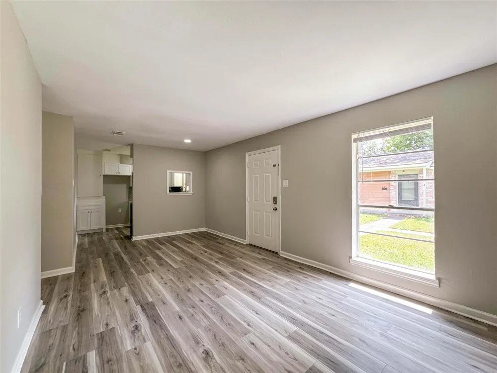 4537 Dakota Street #1 Dickinson, TX 77539