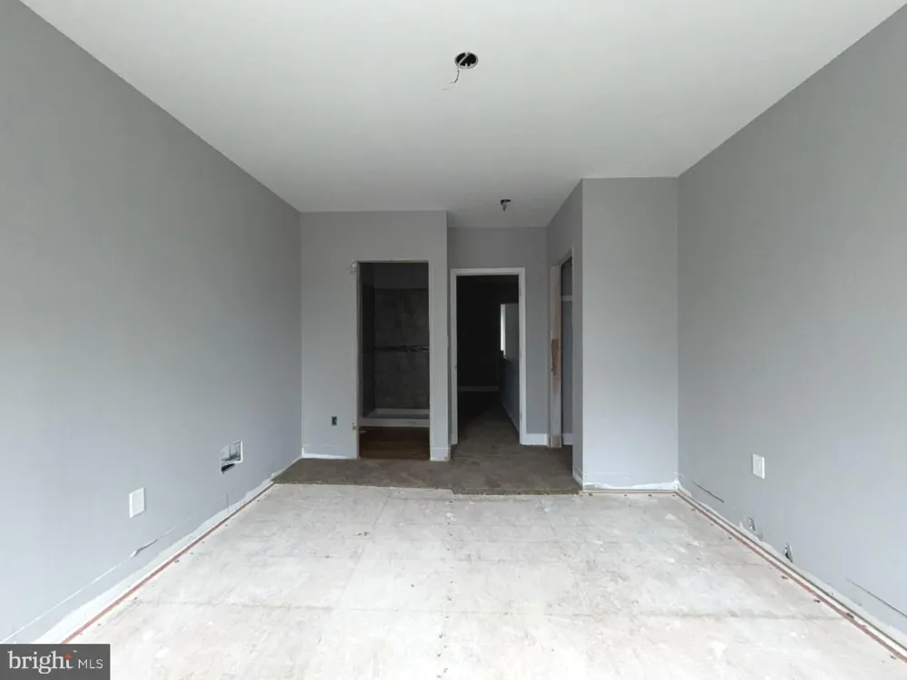2712 E MONUMENT STREET E Baltimore, MD 21205