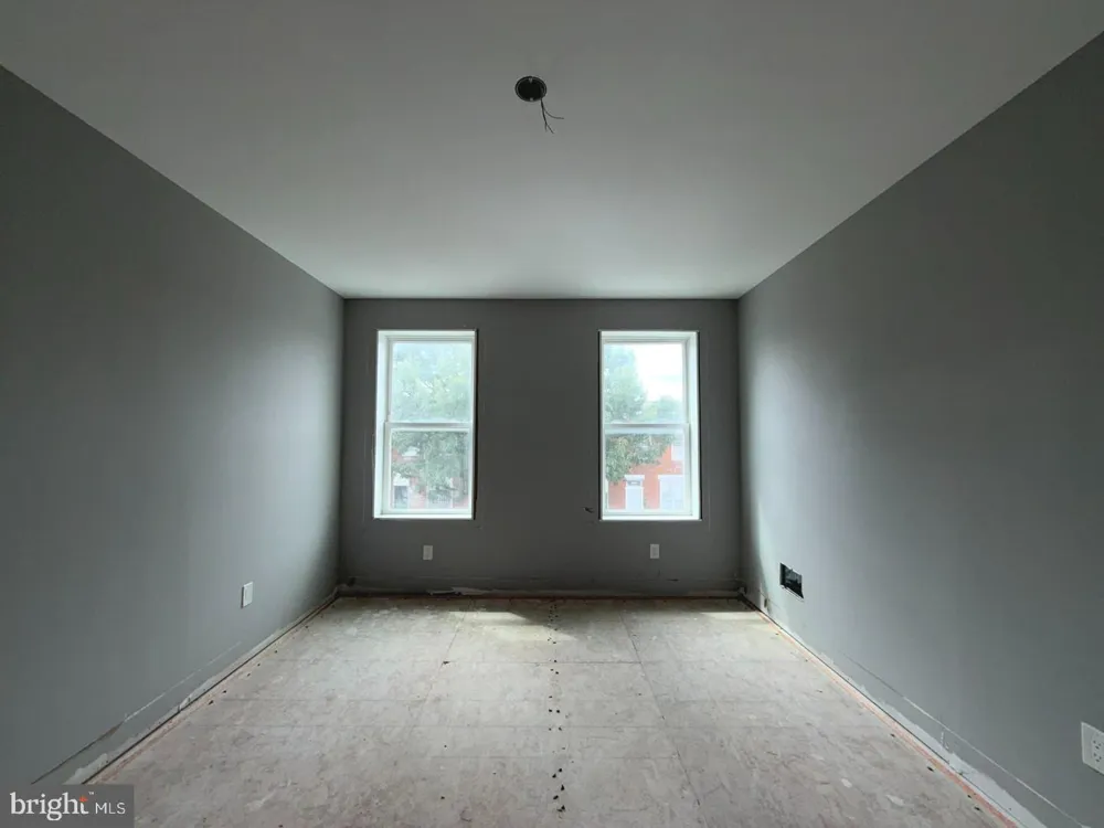 2712 E MONUMENT STREET E Baltimore, MD 21205