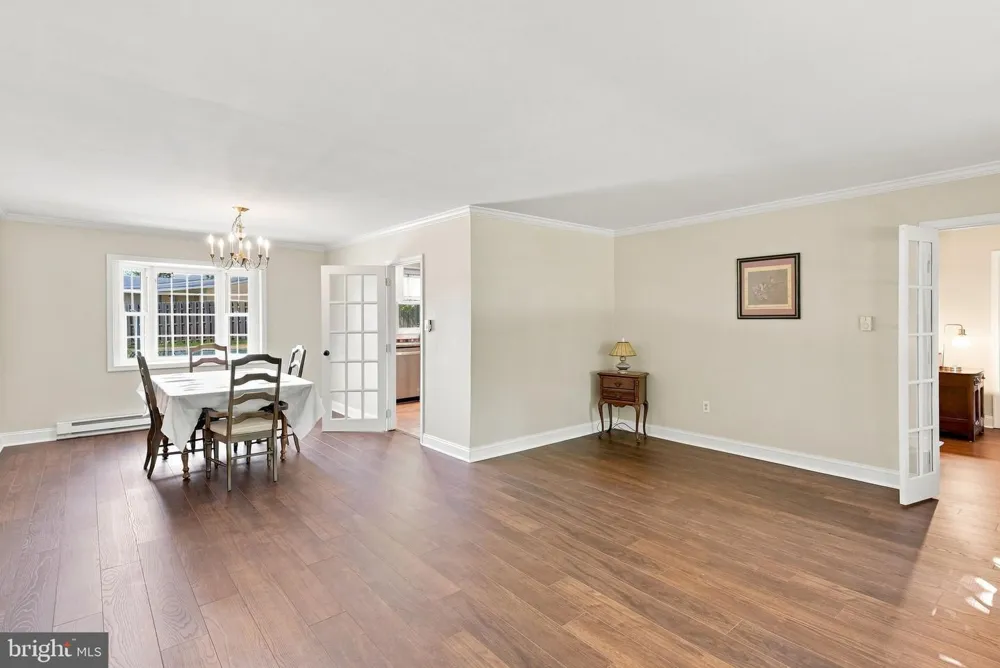 404 HILLTOWN PIKE Line Lexington, PA 18932