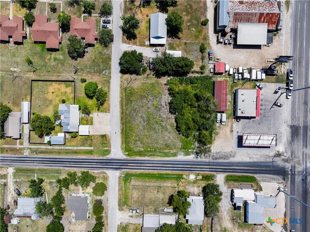 311 E Clark Street Bartlett, TX 76511