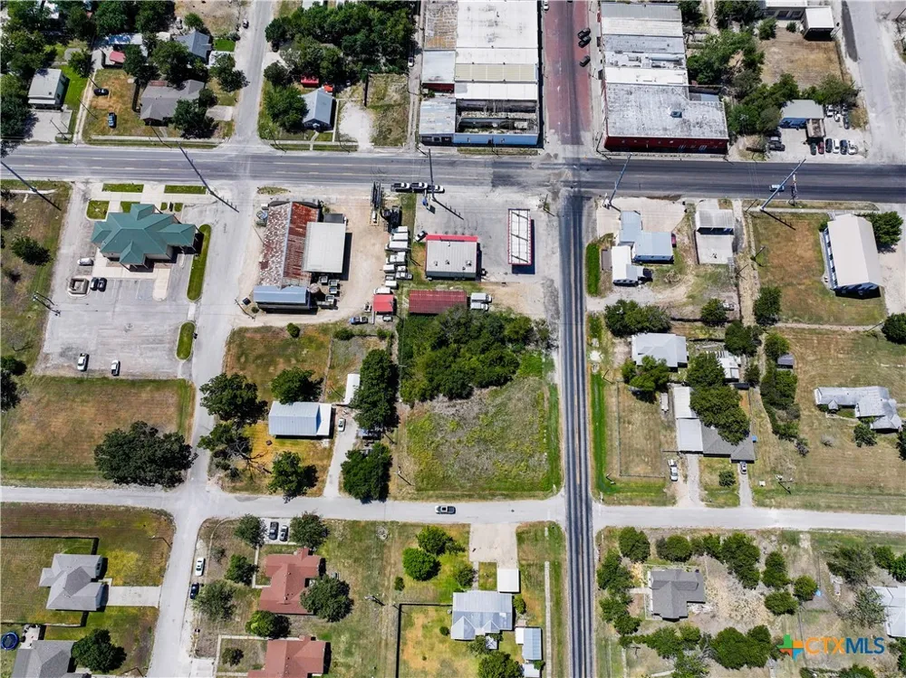 311 E Clark Street Bartlett, TX 76511