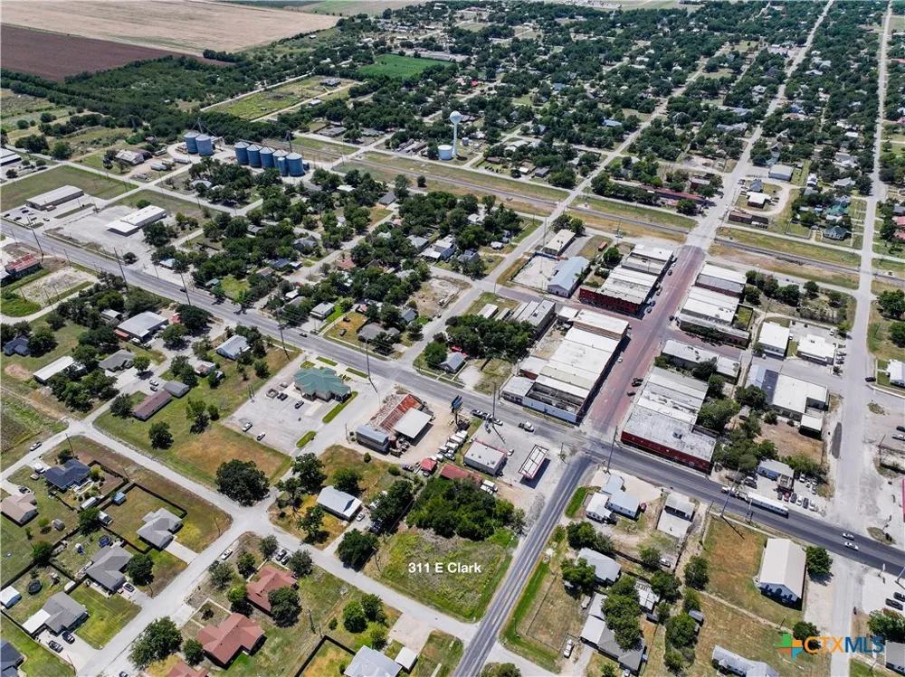 311 E Clark Street Bartlett, TX 76511