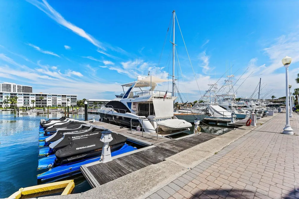 155 Yacht Club Drive #101 North Palm Beach, FL 33408