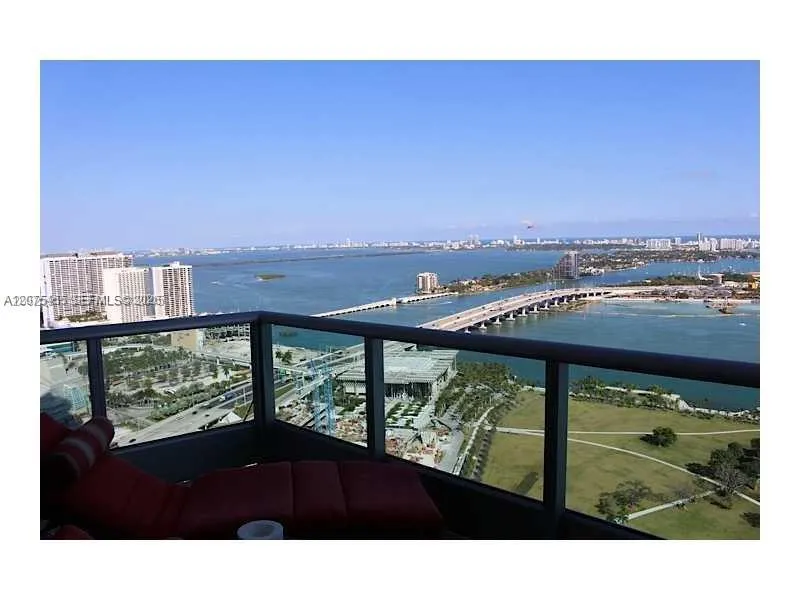 900 Biscayne Blvd #4207 Miami, FL 33132
