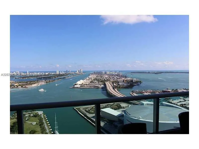 900 Biscayne Blvd #4207 Miami, FL 33132