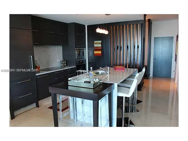 900 Biscayne Blvd #4207 Miami, FL 33132