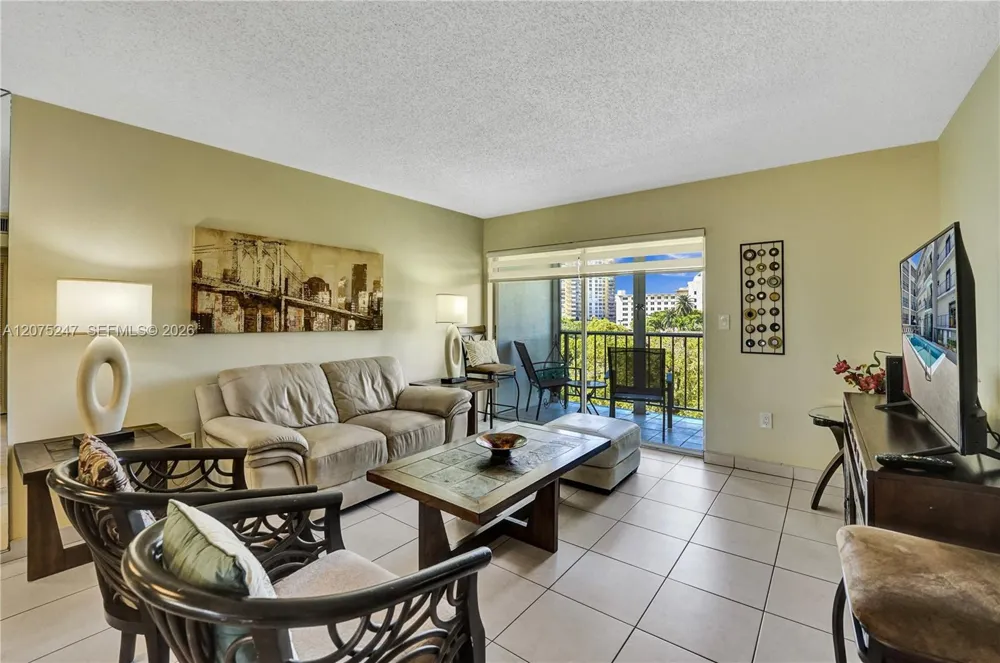 201 178th Dr #403 Sunny Isles Beach, FL 33160