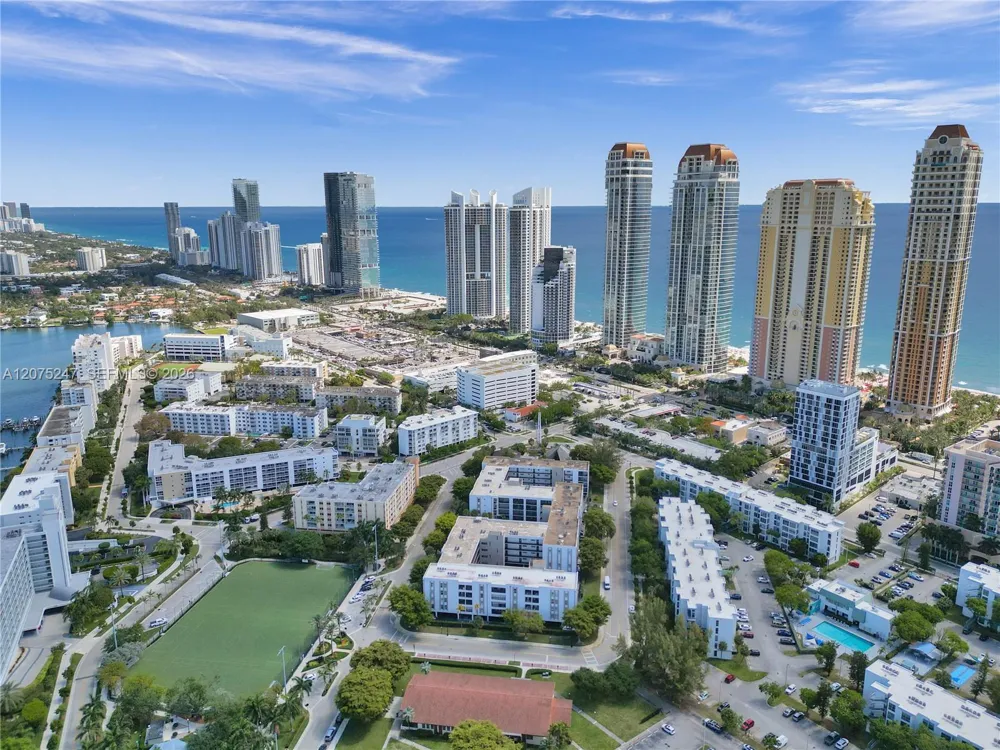201 178th Dr #403 Sunny Isles Beach, FL 33160