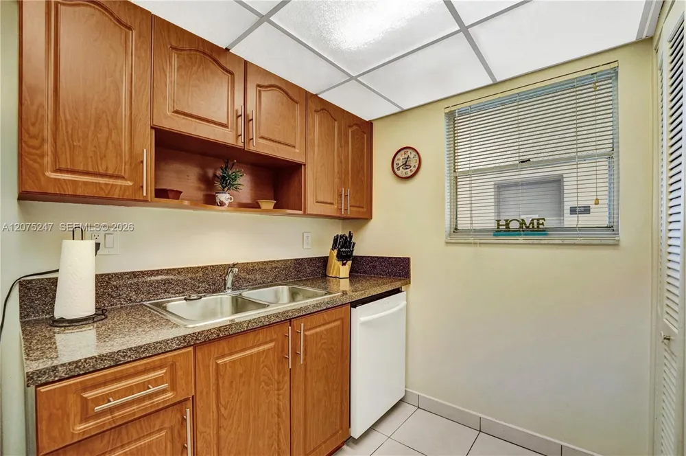 201 178th Dr #403 Sunny Isles Beach, FL 33160