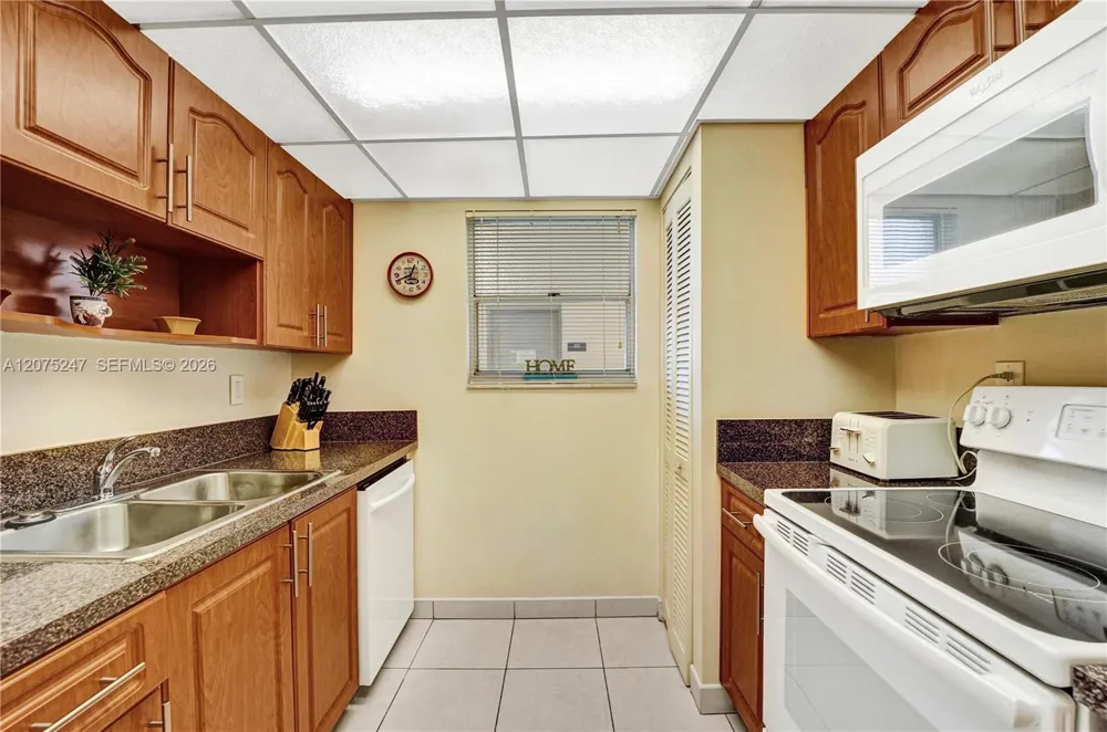 201 178th Dr #403 Sunny Isles Beach, FL 33160