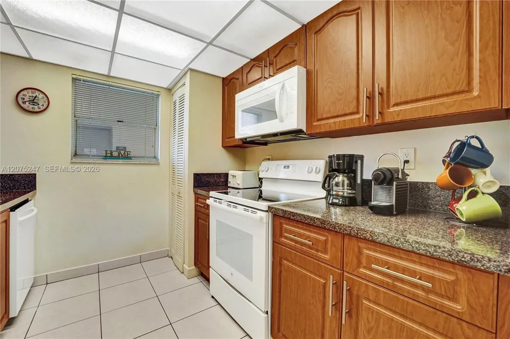 201 178th Dr #403 Sunny Isles Beach, FL 33160