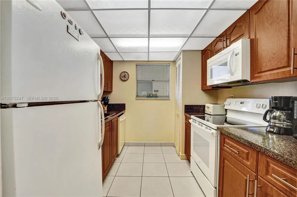 201 178th Dr #403 Sunny Isles Beach, FL 33160