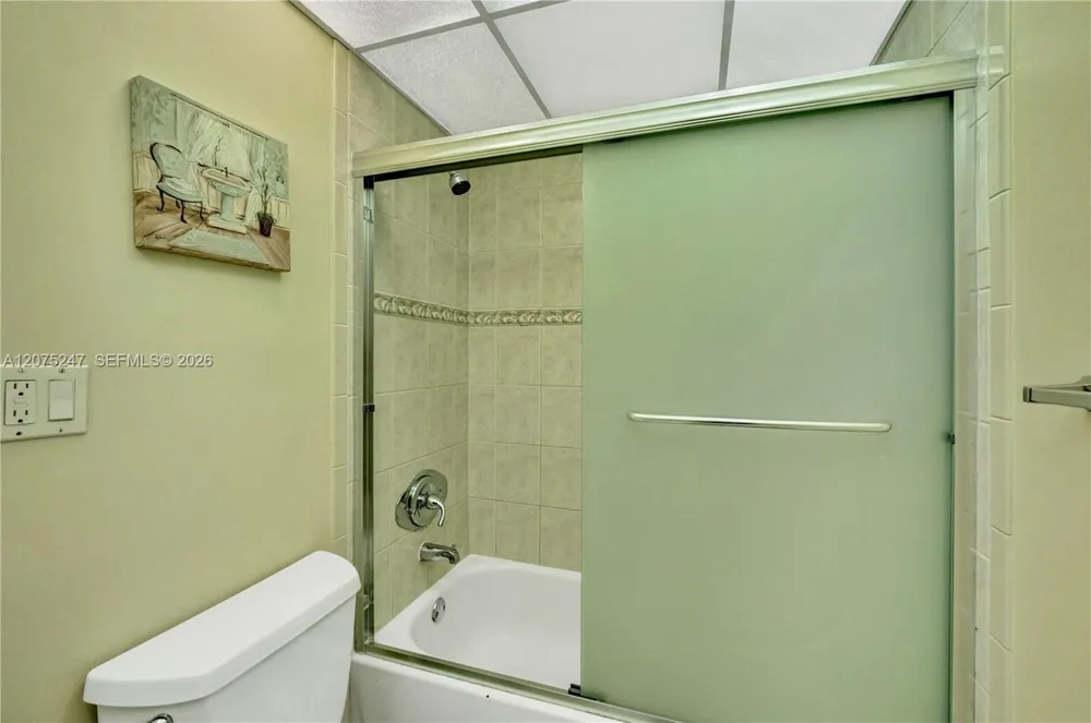 201 178th Dr #403 Sunny Isles Beach, FL 33160