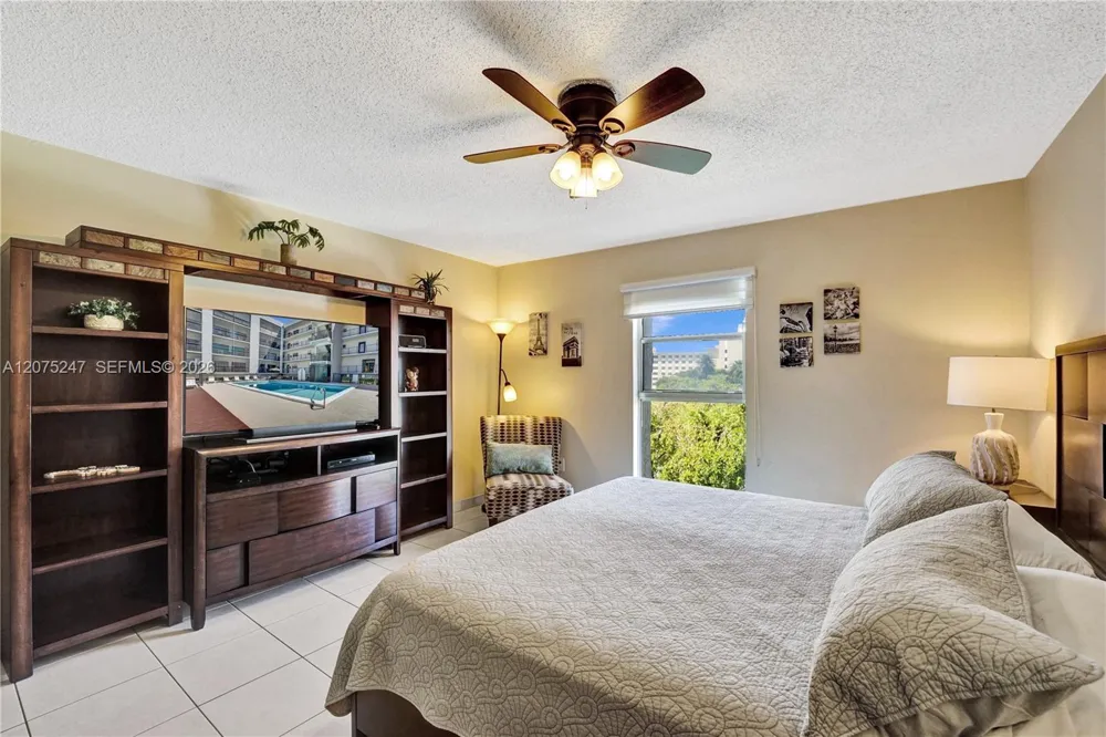201 178th Dr #403 Sunny Isles Beach, FL 33160