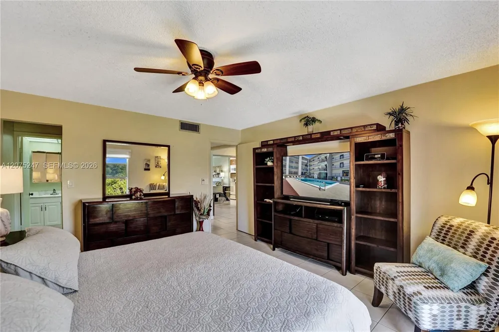 201 178th Dr #403 Sunny Isles Beach, FL 33160