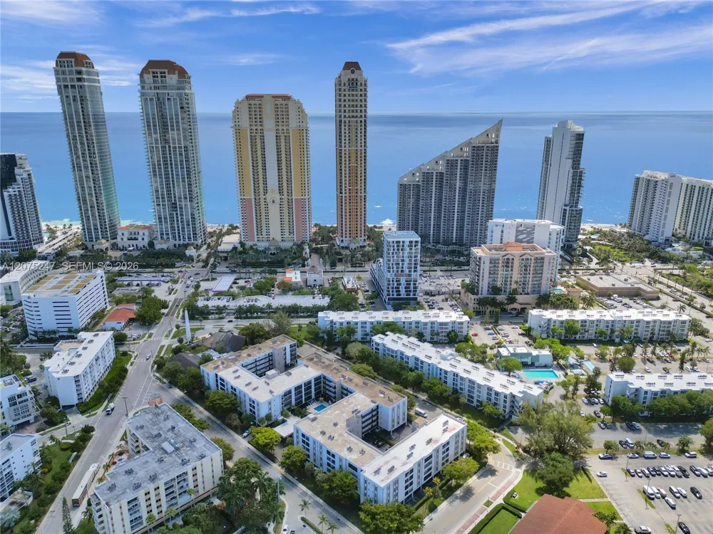 201 178th Dr #403 Sunny Isles Beach, FL 33160