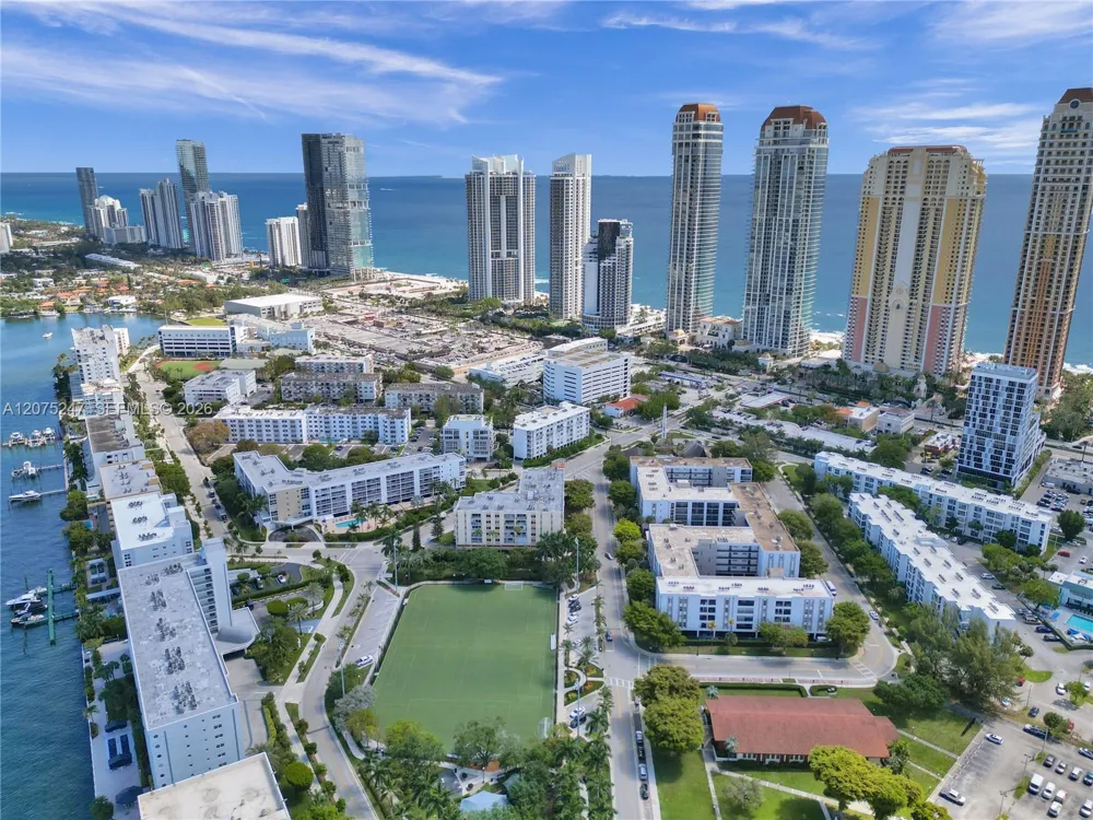 201 178th Dr #403 Sunny Isles Beach, FL 33160