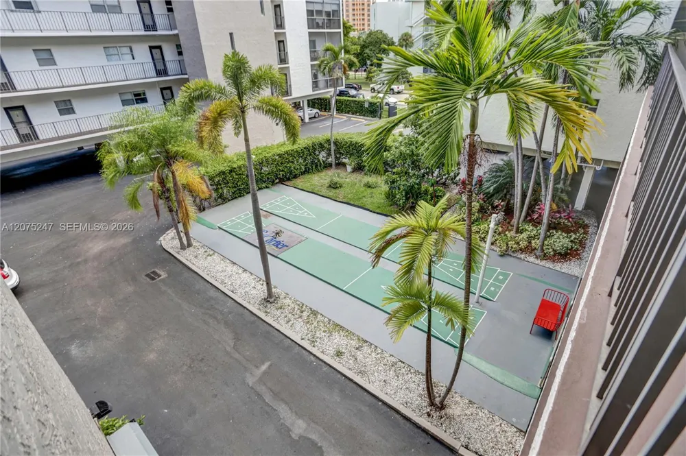 201 178th Dr #403 Sunny Isles Beach, FL 33160