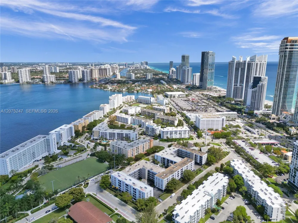 201 178th Dr #403 Sunny Isles Beach, FL 33160