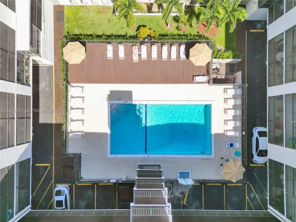 201 178th Dr #403 Sunny Isles Beach, FL 33160