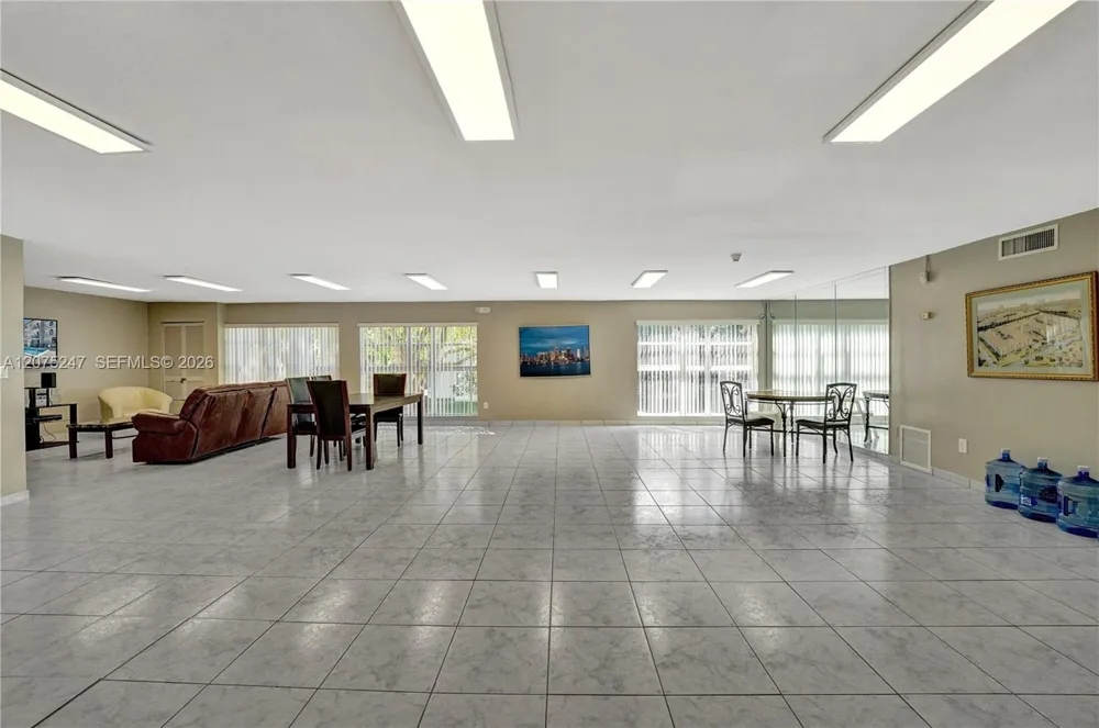 201 178th Dr #403 Sunny Isles Beach, FL 33160