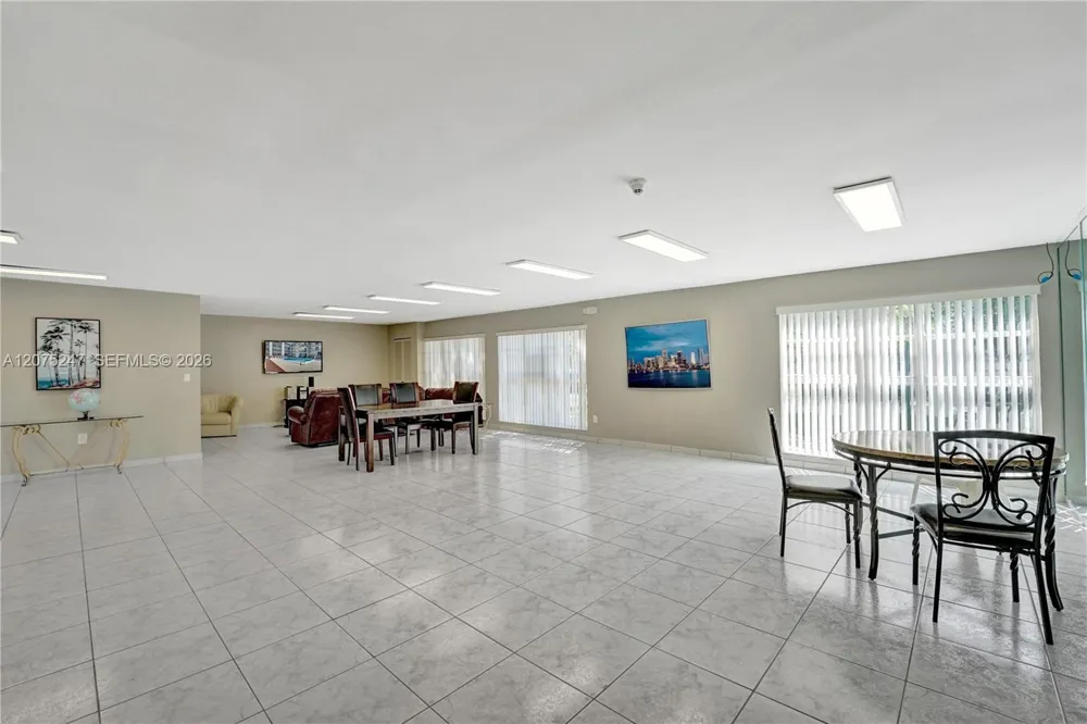 201 178th Dr #403 Sunny Isles Beach, FL 33160