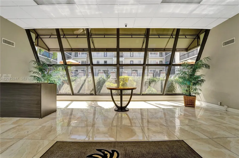 201 178th Dr #403 Sunny Isles Beach, FL 33160
