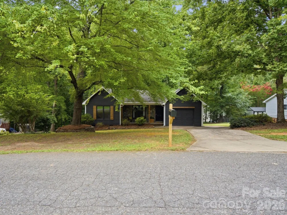 2765 Stockwood Drive Gastonia, NC 28056