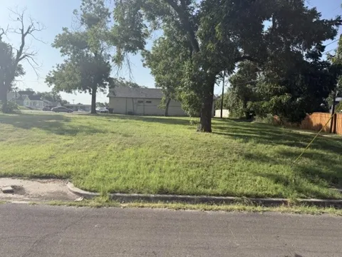 1300 Barron Avenue