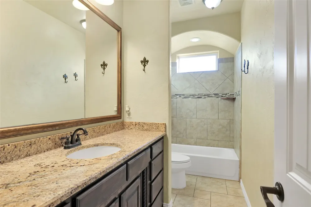 694 Jennings Lane Azle, TX 76020