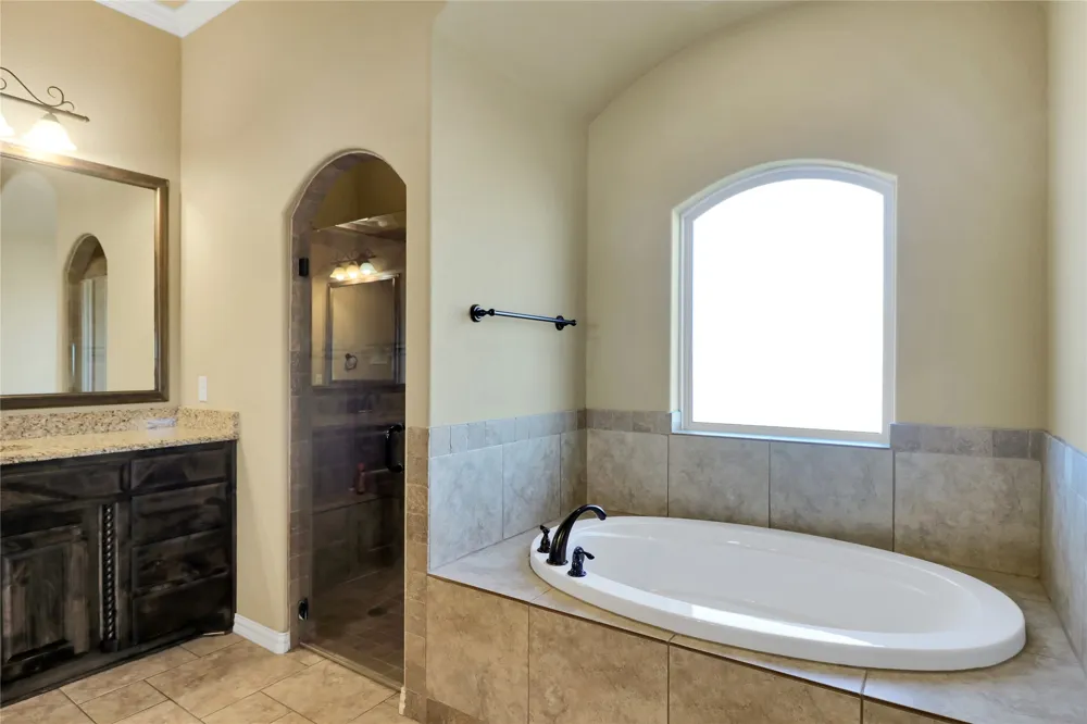 694 Jennings Lane Azle, TX 76020