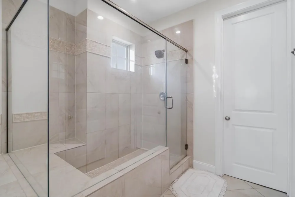 2705 Arabelle Grove Houston, TX 77007