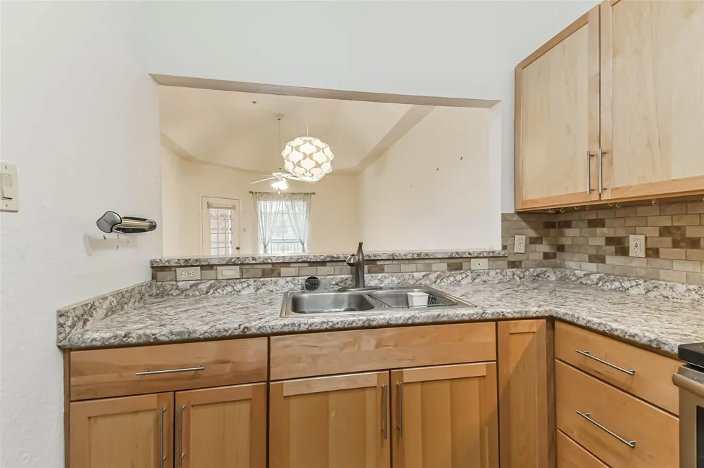 2803 Kings Crossing Drive #303 Kingwood, TX 77345