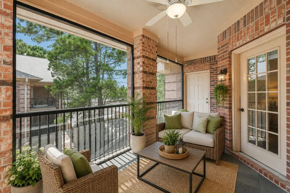 2803 Kings Crossing Drive #303 Kingwood, TX 77345