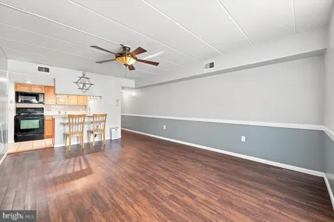 233 TOWNSHIP LINE ROAD #5B
