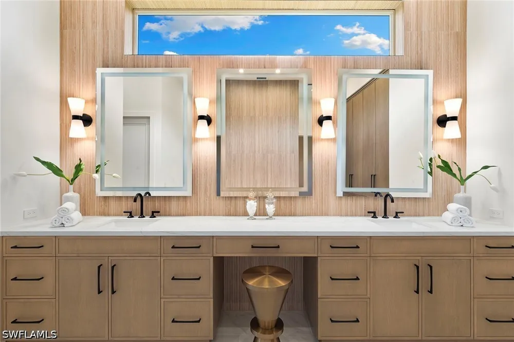 Anthony Court Naples, FL 34109