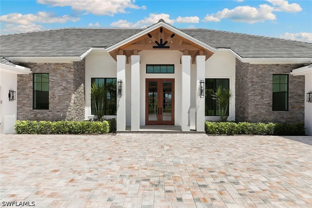Anthony Court Naples, FL 34109