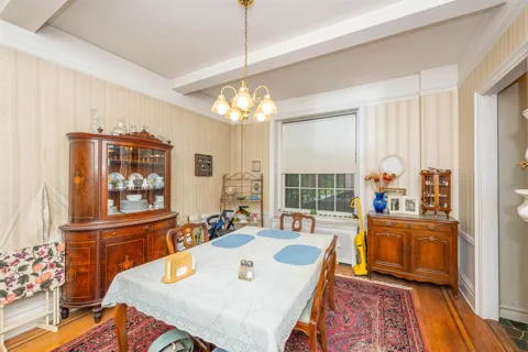 50 GLENWOOD AVE