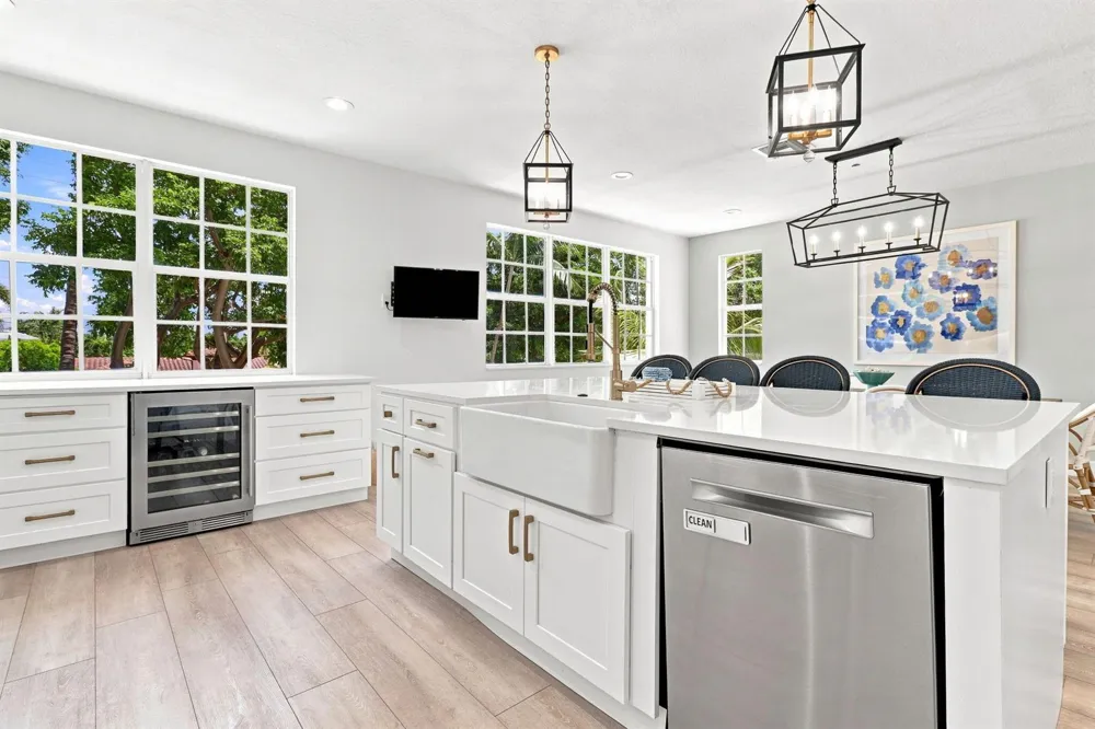 5570 NE TRIESTE WAY Boca Raton, FL 33487